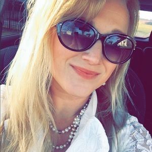 Meet your Posher, Jenn